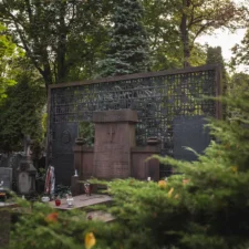 Cmentarz Bródnowski - dom pogrzebowy