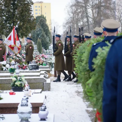 Pogrzeb z asystą wojskową w Warszawie
